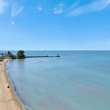 Luxe Lodges On Lake Erie 포트 도버 외부 사진