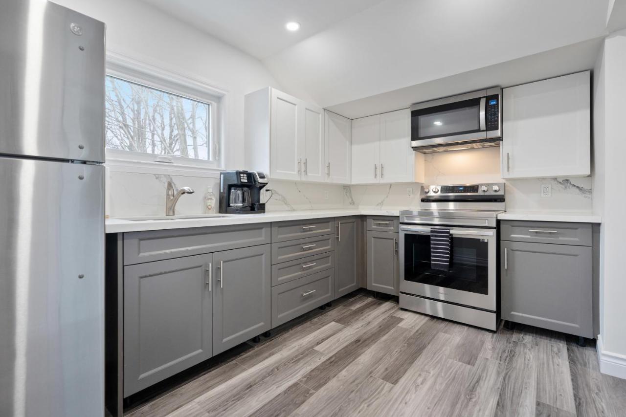 Luxe Lodges On Lake Erie 포트 도버 외부 사진