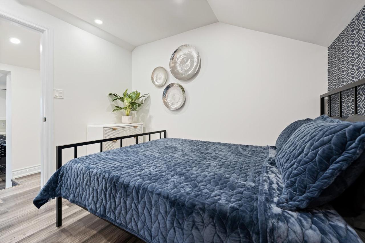 Luxe Lodges On Lake Erie 포트 도버 외부 사진