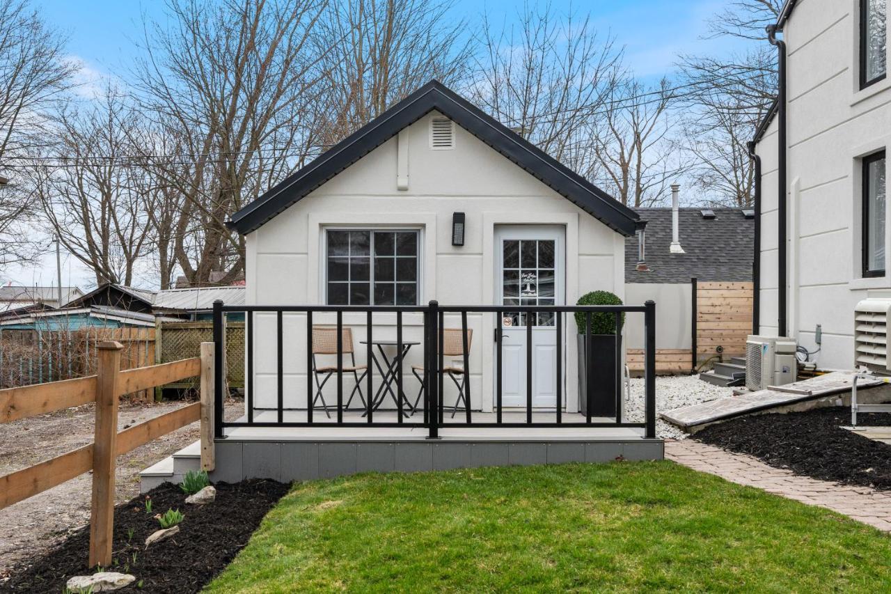 Luxe Lodges On Lake Erie 포트 도버 외부 사진